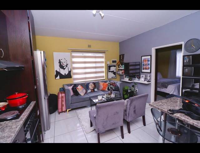 2 BEDROOM APARTMENT FOR SALE IN FLEURHOF